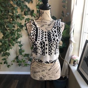 VINTAGE Black and White Crop Top | Large